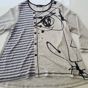 Yushi XL Sweather with Tags